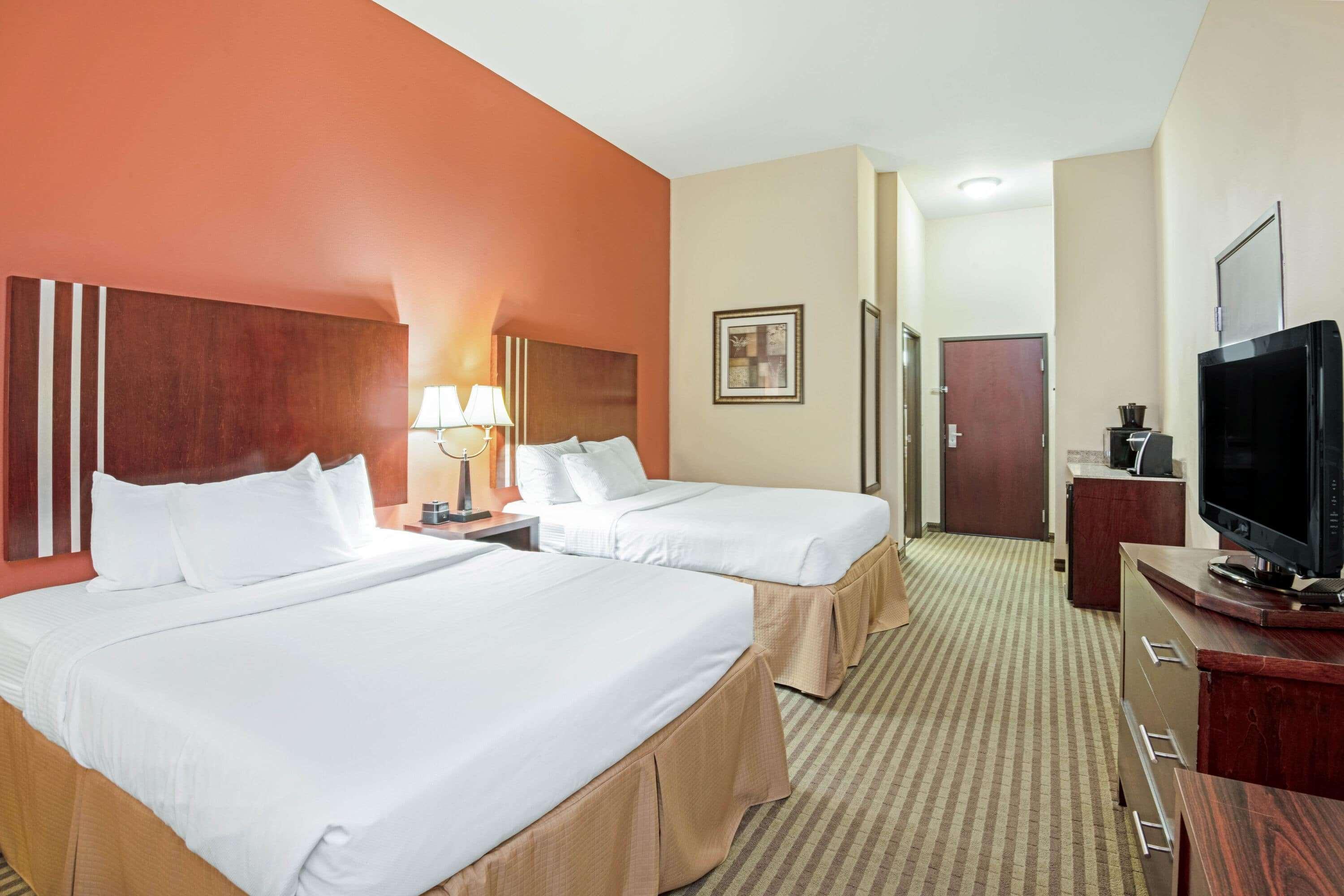 La Quinta By Wyndham Woodward Hotell Exteriör bild